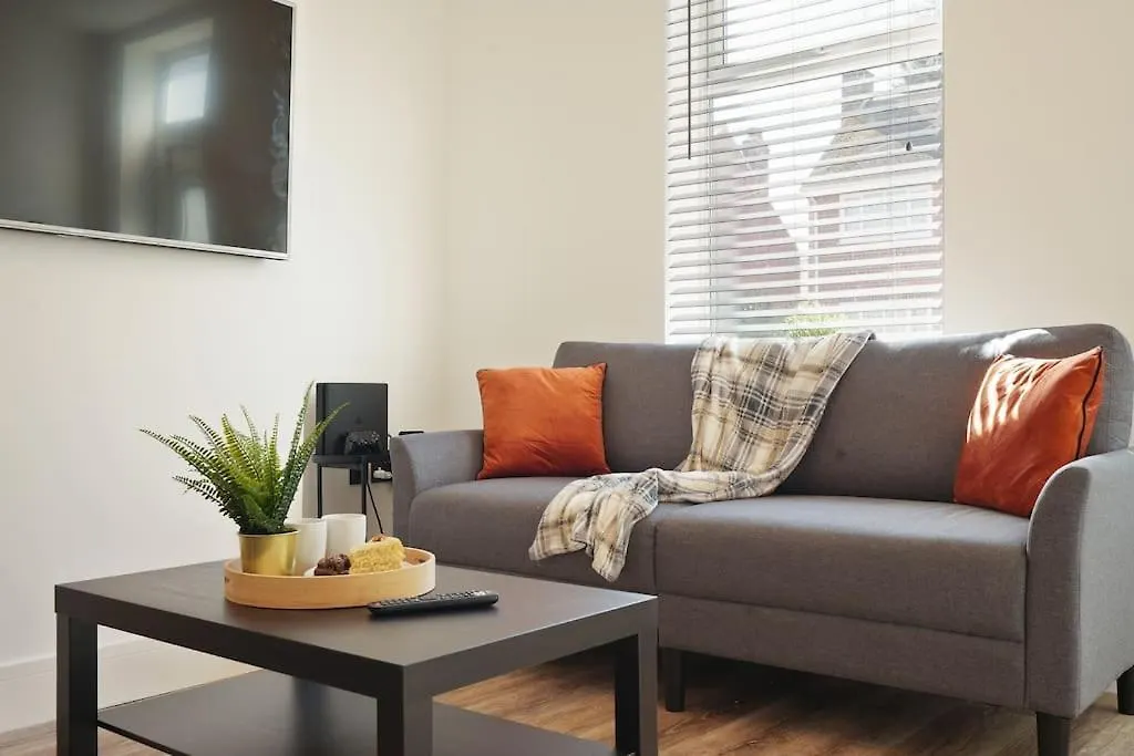 Beighton - 3 Bed Spacious Home With Free Parking, Great For Groups & Families - Hosted By Stay Host Save شيفيلد بيت للعطل